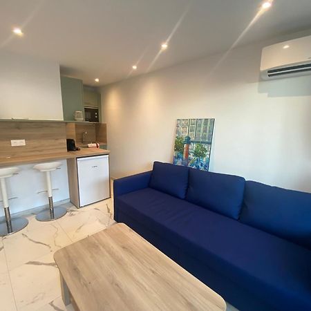 Appartement Face Mer Et Port Santa Lucia Climatise Et Wifi Сен-Рафаэль Экстерьер фото