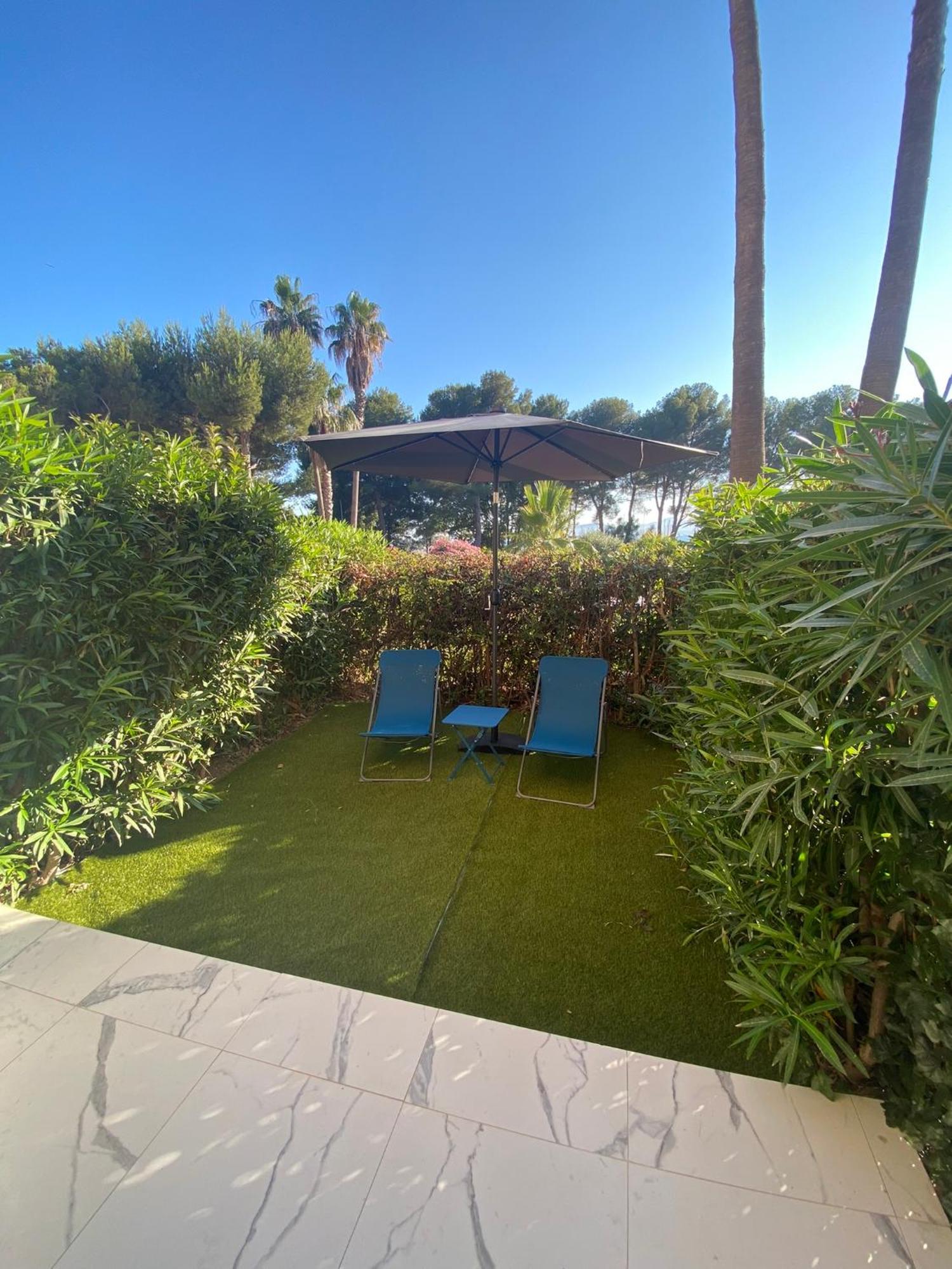 Appartement Face Mer Et Port Santa Lucia Climatise Et Wifi Сен-Рафаэль Экстерьер фото