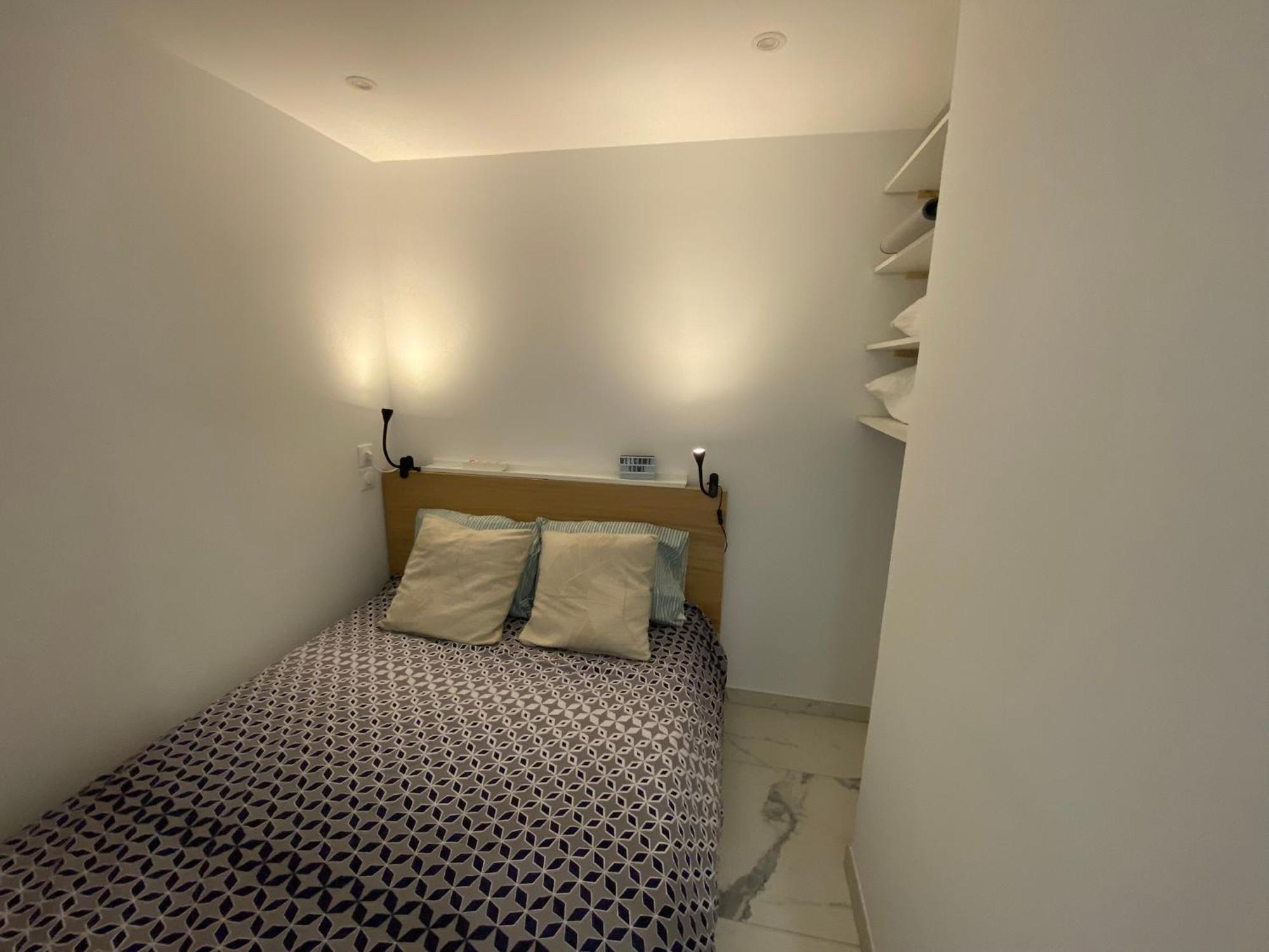 Appartement Face Mer Et Port Santa Lucia Climatise Et Wifi Сен-Рафаэль Экстерьер фото