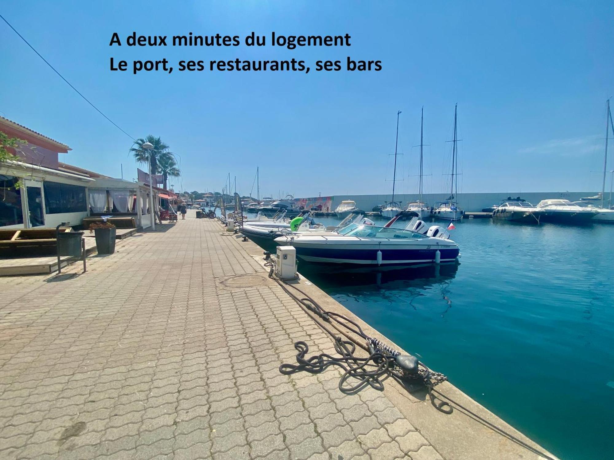 Appartement Face Mer Et Port Santa Lucia Climatise Et Wifi Сен-Рафаэль Экстерьер фото